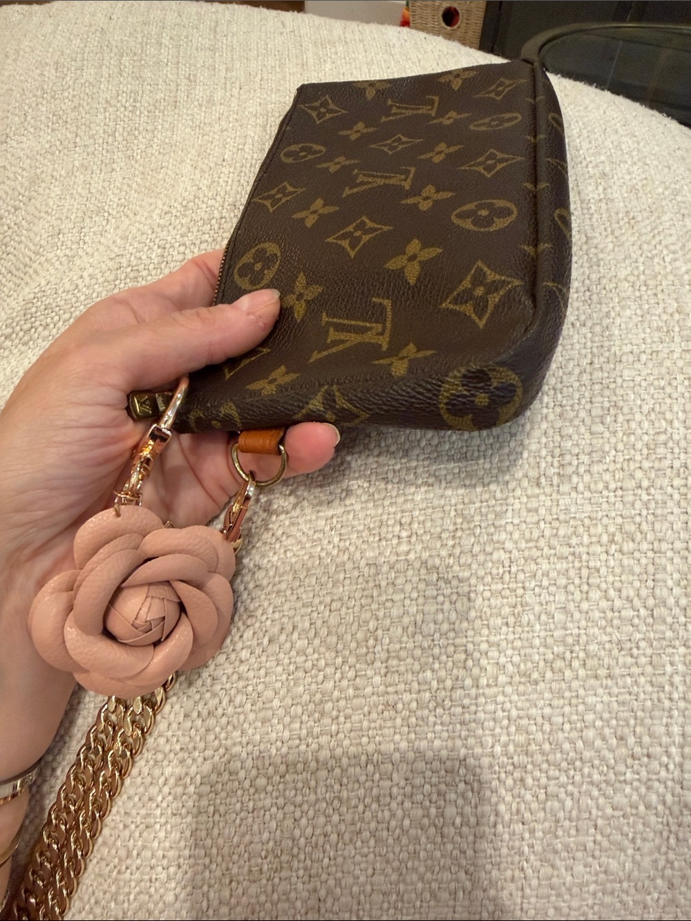 Louis Vuitton Monogram Mini Pochette w Pink Flower Charm/ Chain Both Unbranded. - Picture 8 of 9